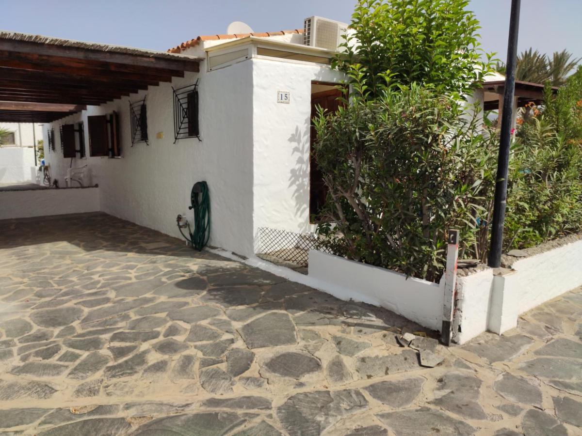 Lovely 2 Bedroom Bungalow With Parking 马斯帕洛马斯 外观 照片