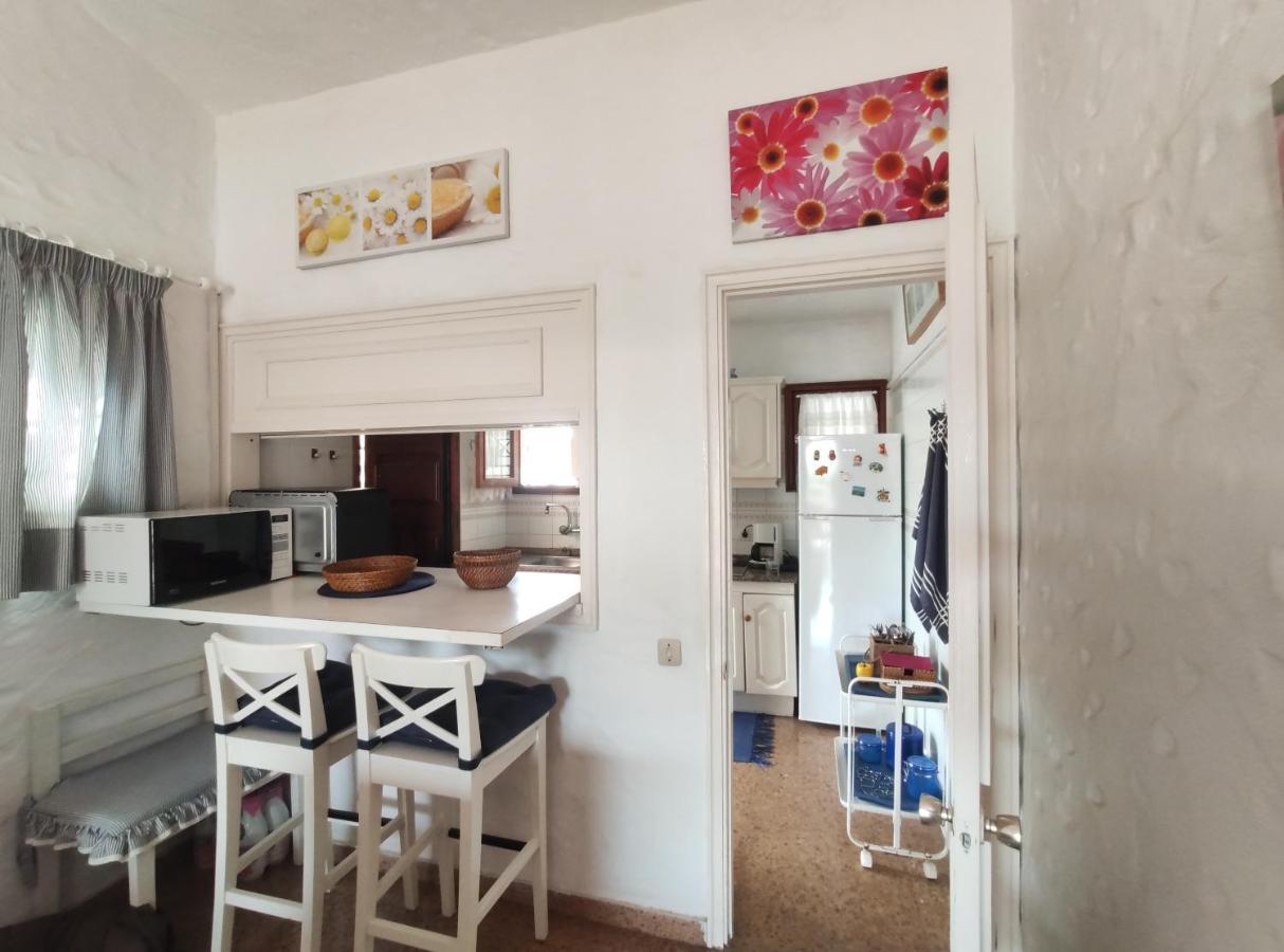 Lovely 2 Bedroom Bungalow With Parking 马斯帕洛马斯 外观 照片