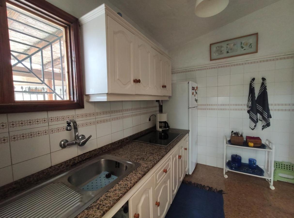 Lovely 2 Bedroom Bungalow With Parking 马斯帕洛马斯 外观 照片