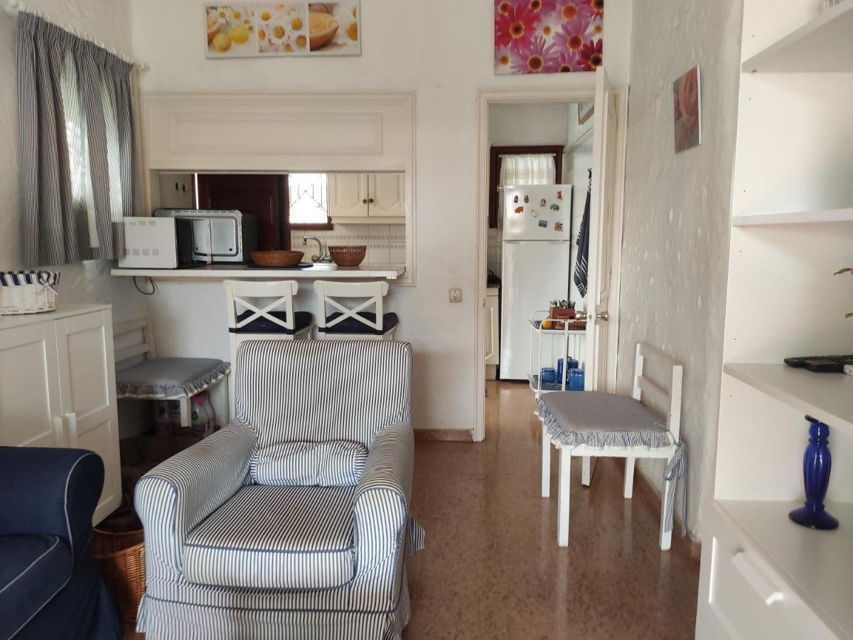 Lovely 2 Bedroom Bungalow With Parking 马斯帕洛马斯 外观 照片