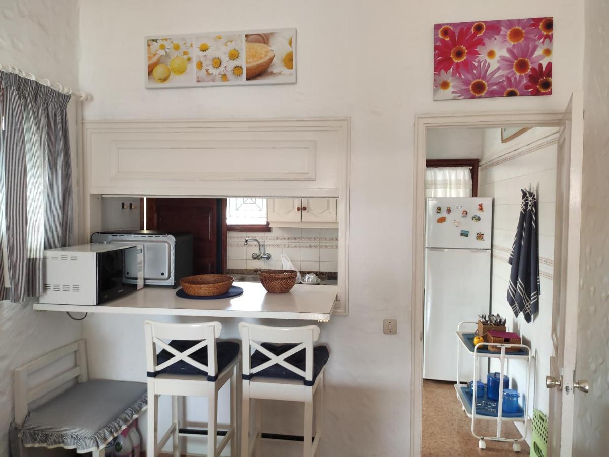 Lovely 2 Bedroom Bungalow With Parking 马斯帕洛马斯 外观 照片