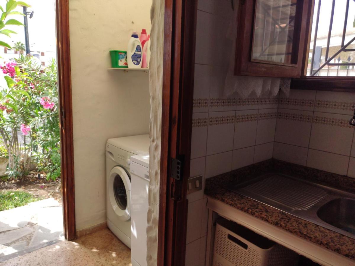 Lovely 2 Bedroom Bungalow With Parking 马斯帕洛马斯 外观 照片