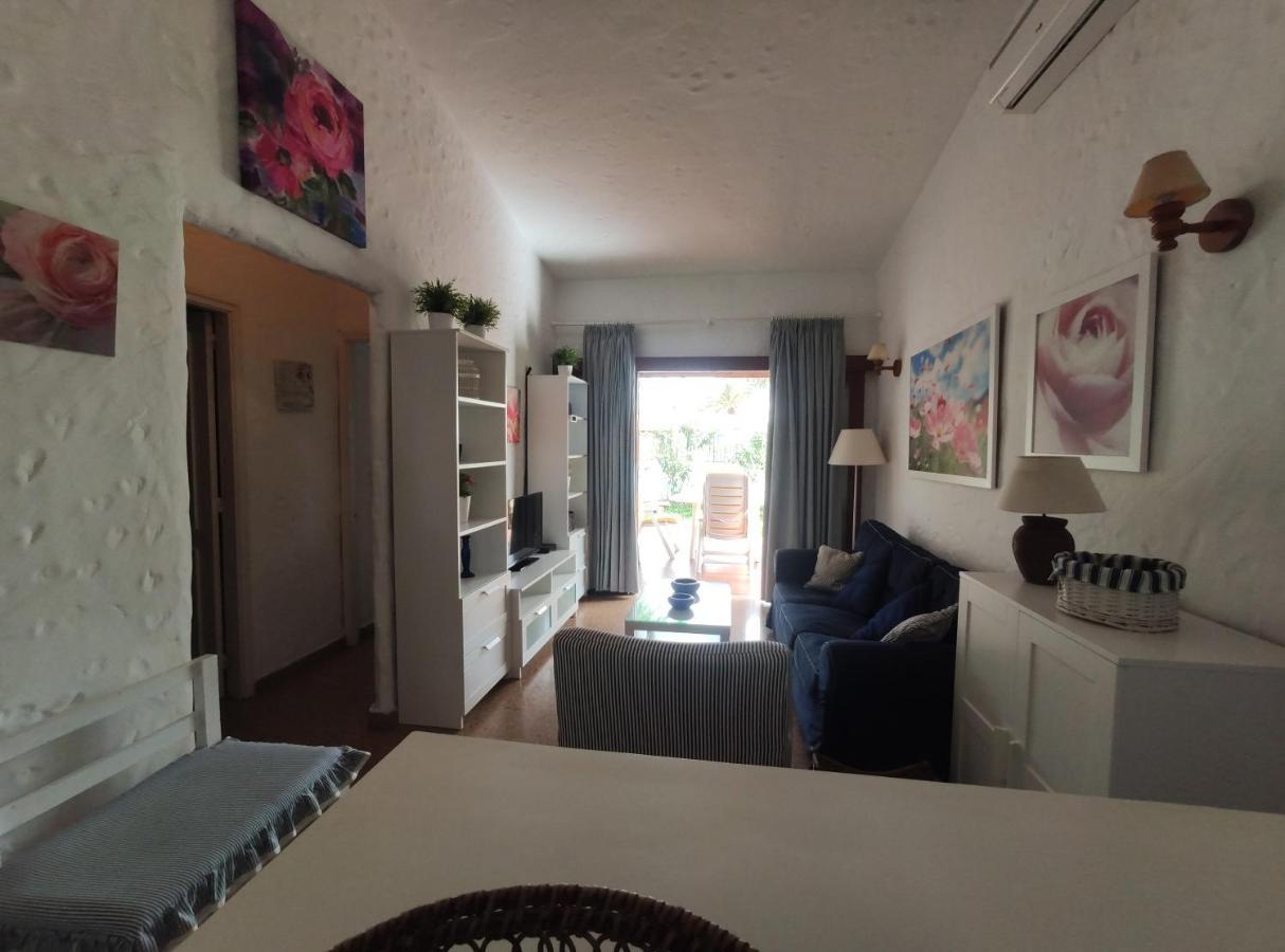Lovely 2 Bedroom Bungalow With Parking 马斯帕洛马斯 外观 照片