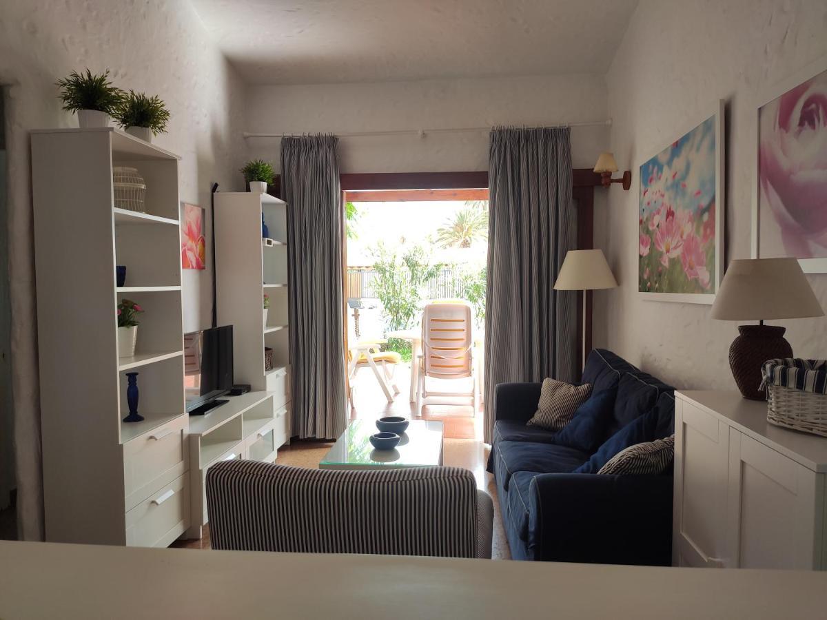 Lovely 2 Bedroom Bungalow With Parking 马斯帕洛马斯 外观 照片