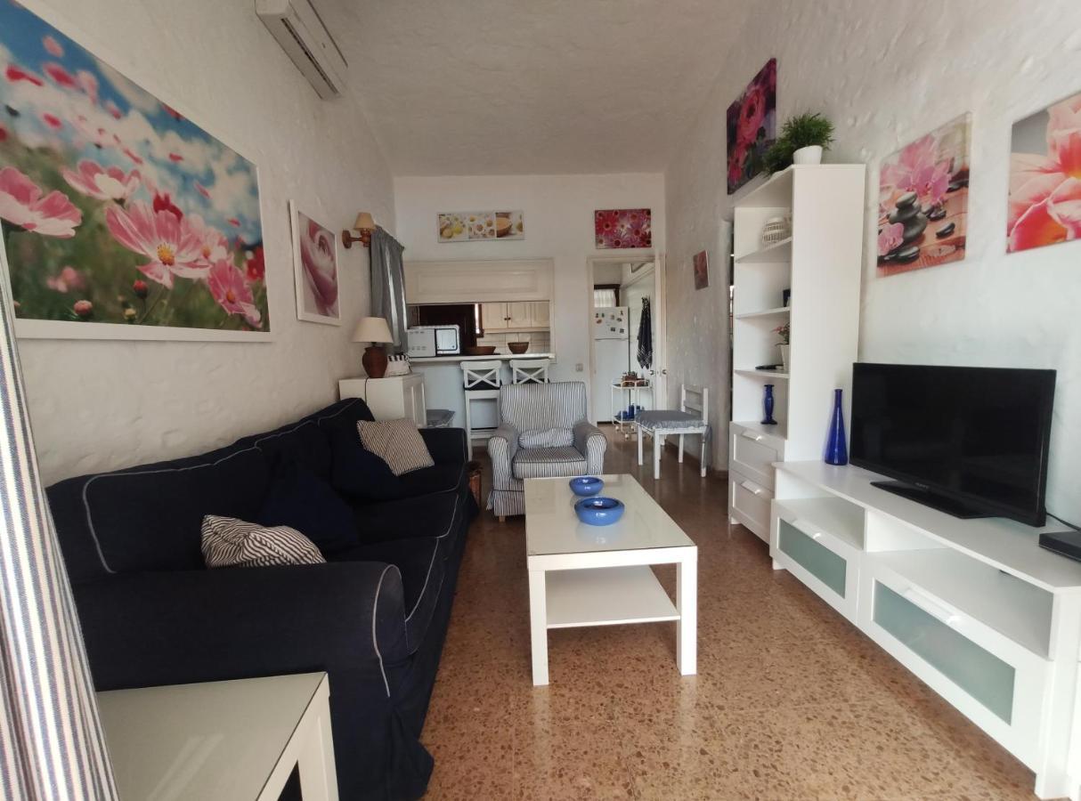 Lovely 2 Bedroom Bungalow With Parking 马斯帕洛马斯 外观 照片