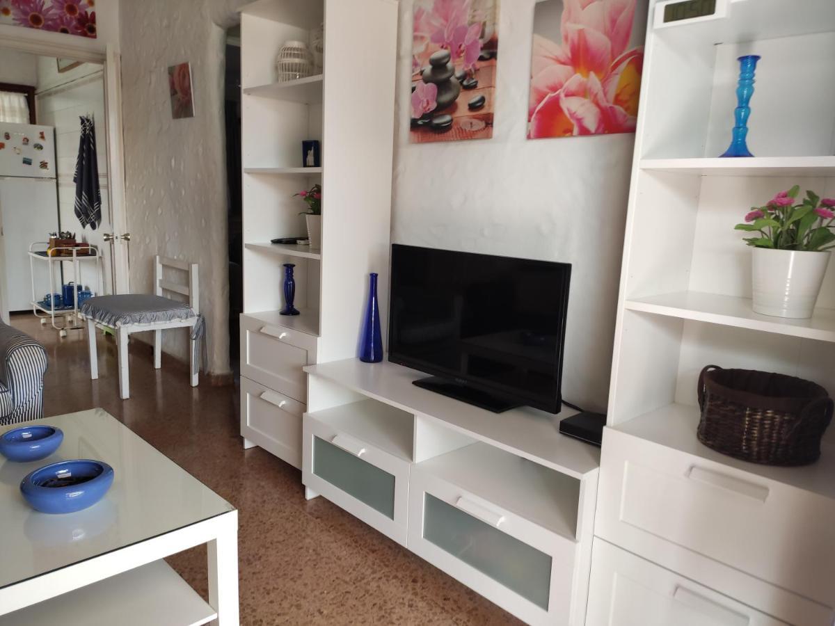 Lovely 2 Bedroom Bungalow With Parking 马斯帕洛马斯 外观 照片