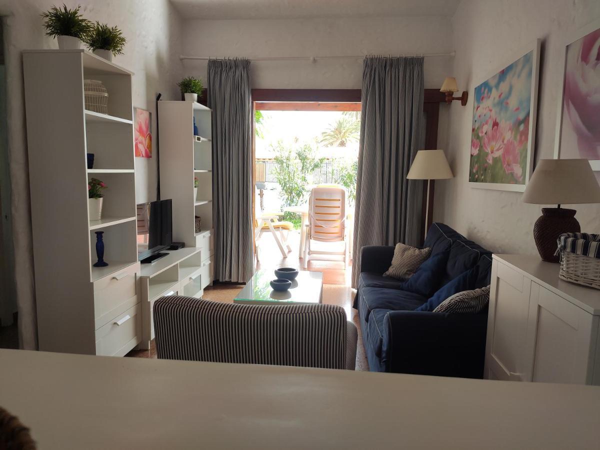 Lovely 2 Bedroom Bungalow With Parking 马斯帕洛马斯 外观 照片